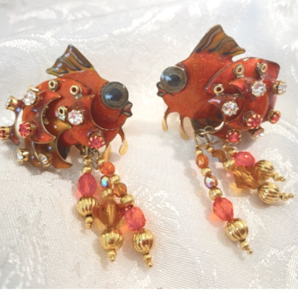 Lunch at the Ritz Goldfish Vintage clip on Earrings